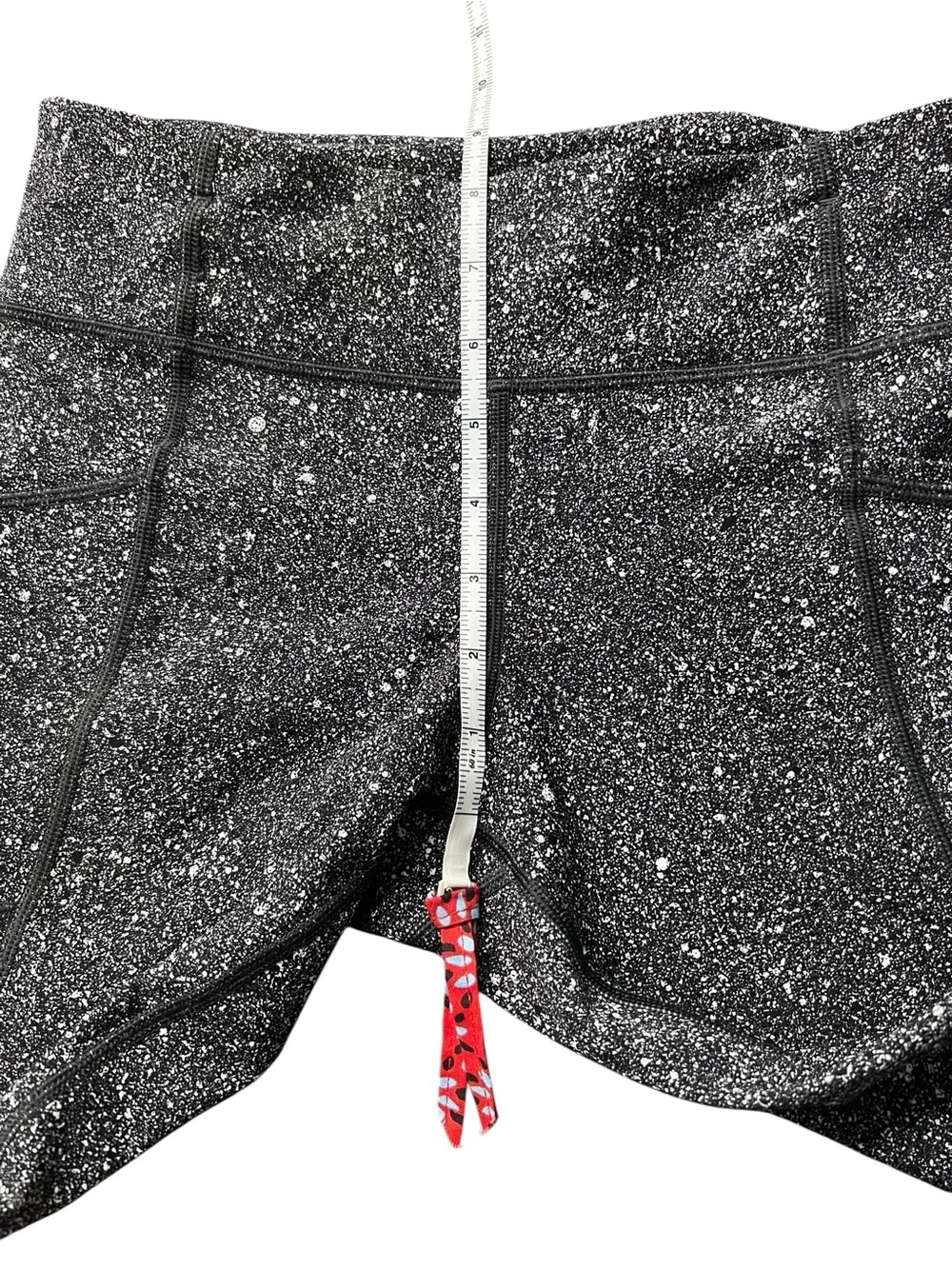 Lululemon Tight Stuff II Black With White Speckles Athletic Leggings Size 6
